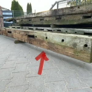 A-00879 Eichendeckenbalken 560 cm