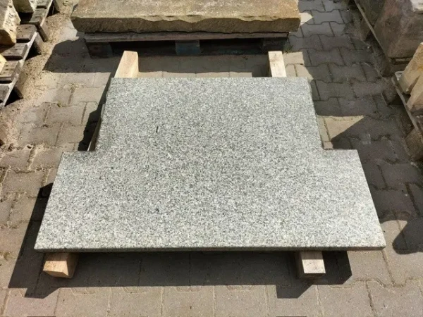 A-01123 Granitplatte Hauseingangsstufe 2